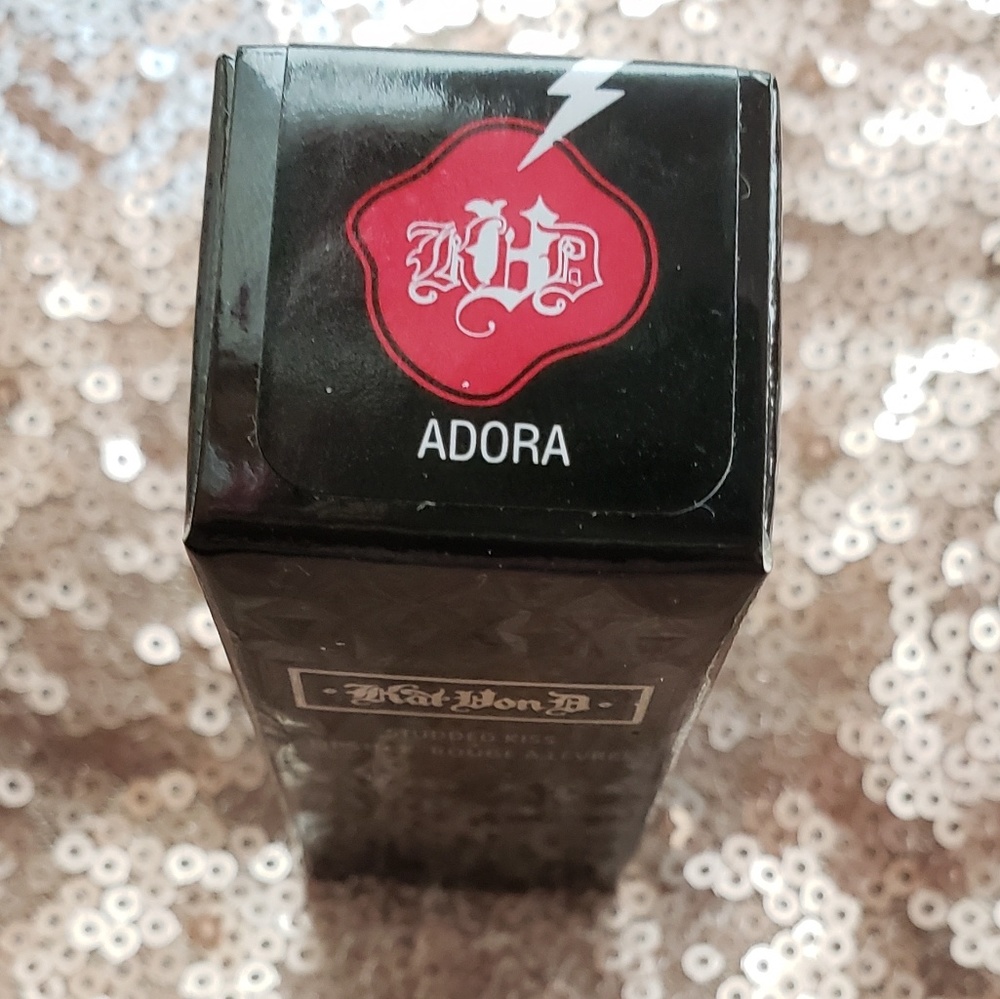 Kat Von D Studded Kiss Lipstick Adora NIB